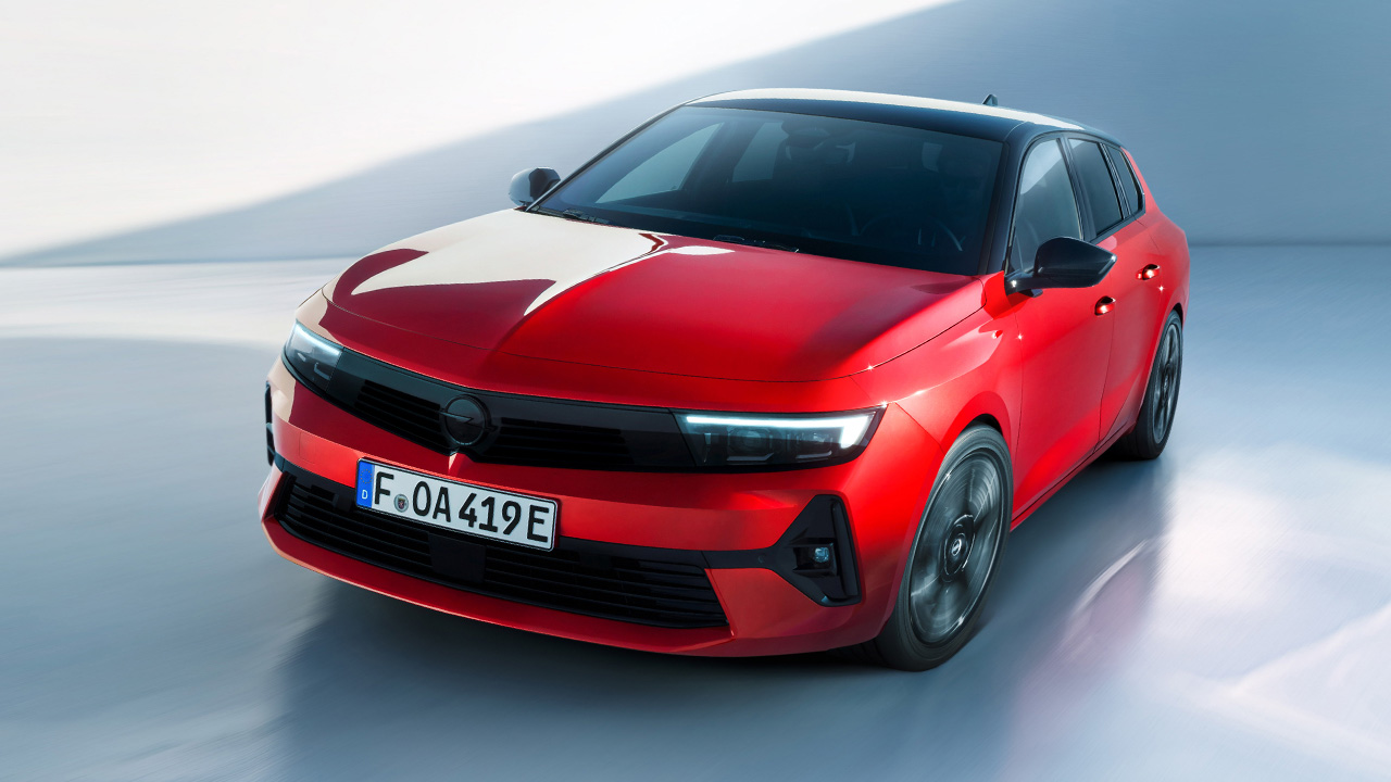Opel Astra Sports Tourer Hybrid - Jízdní dynamika - Výkon bez kompromisů Opel Astra Sports Tourer Hybrid