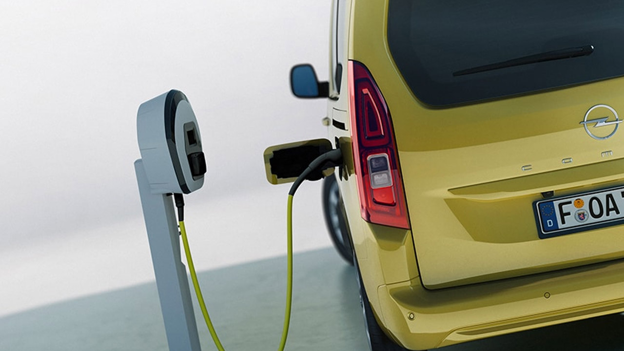 Opel Combo Electric Van - E-Technologie - Nabito na 80 % za pouhých 30 minut Opel Combo Electric Van