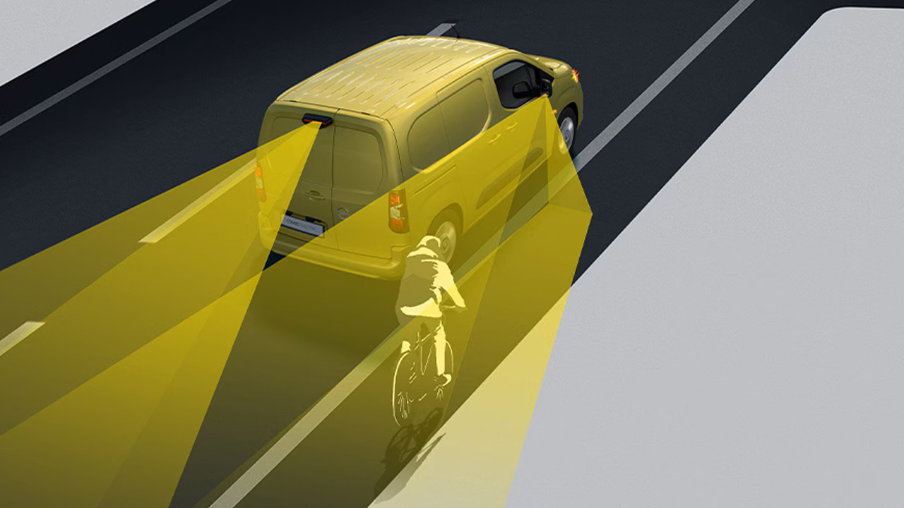 Opel Combo Electric Van - Bezpečnost - Dynamická kontrola prostoru za vozem Opel Combo Electric Van