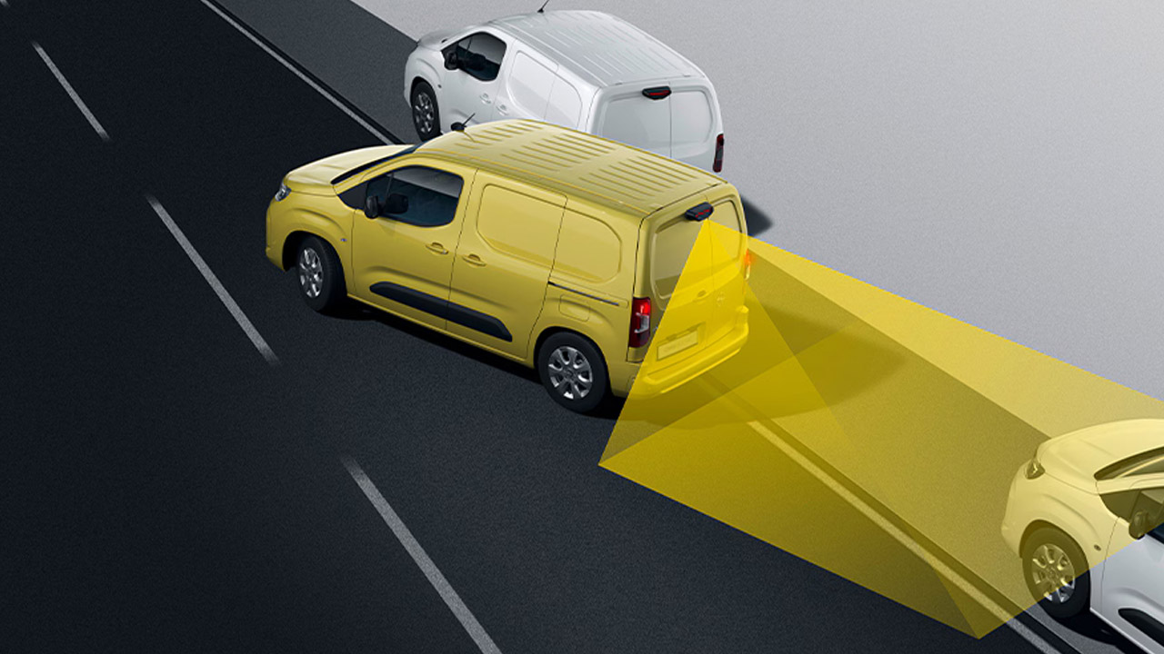 Opel Combo Electric Van - Bezpečnost - Zadní kamera Opel Combo Electric Van
