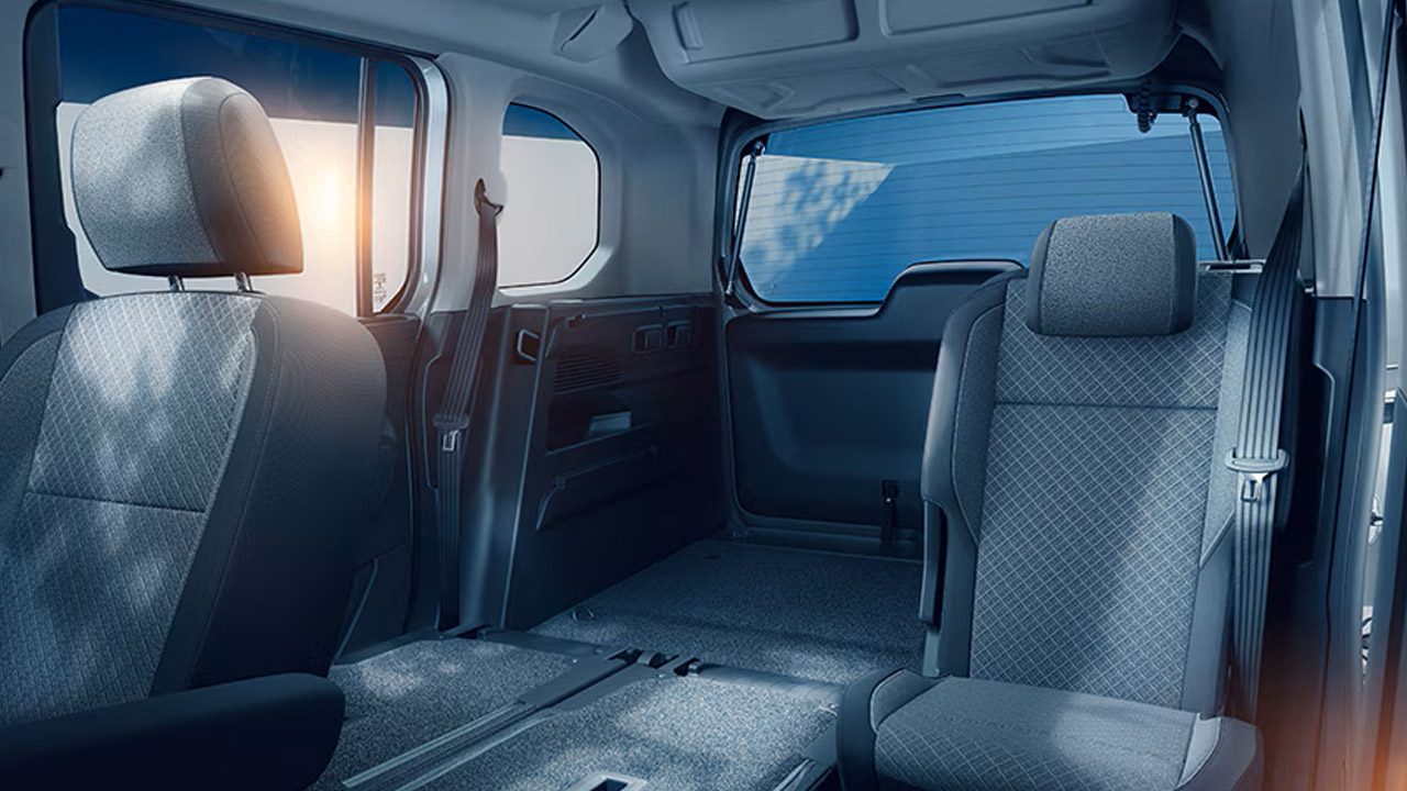 Opel Combo Electric- Všestrannost - Zadní dělená sedadla Opel Combo Electric